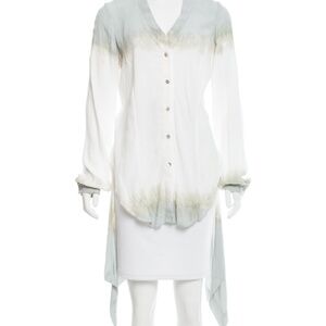 Illia Hi-Low Button-Up Top